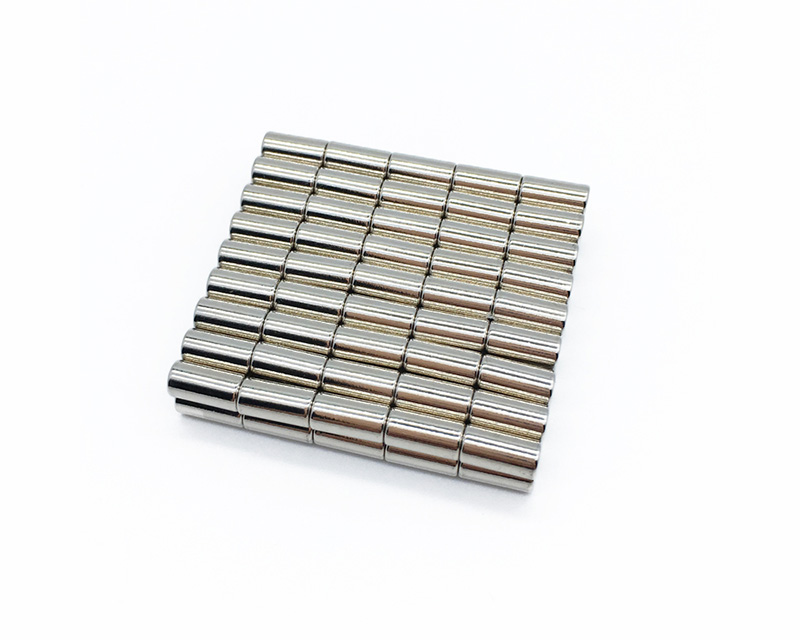 厂家批发定制 强磁钕铁硼 小规格圆柱磁铁 镀镍永磁材料