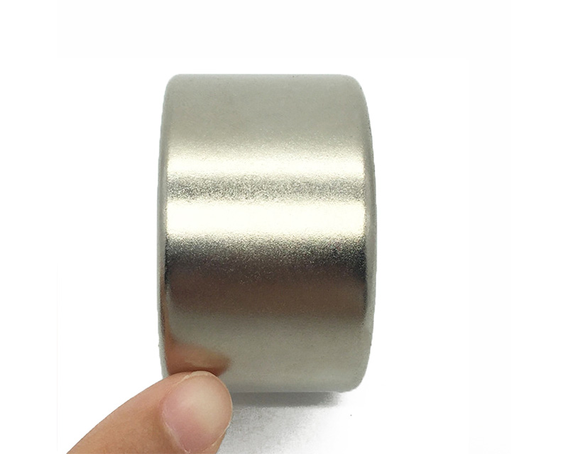 厂家直销钕铁硼强力磁铁 圆柱形钕铁硼磁铁 扶手箱钕铁硼磁铁