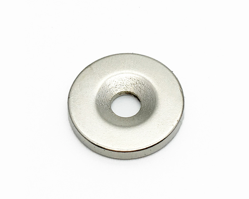 厂家供应大规格圆形沉孔磁铁 30*10mm沉头孔钕铁硼强力磁铁