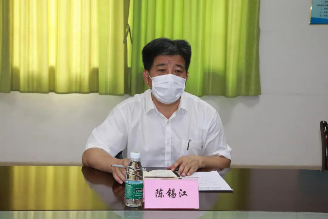 市人大常委会副主任、市总工会主席陈锡江一行莅临我司指导工作