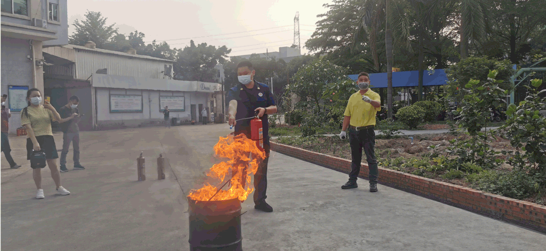 望牛墩消防大队联合大华磁电举办消防演习 望牛墩消防大队联合大华磁电举办消防演习