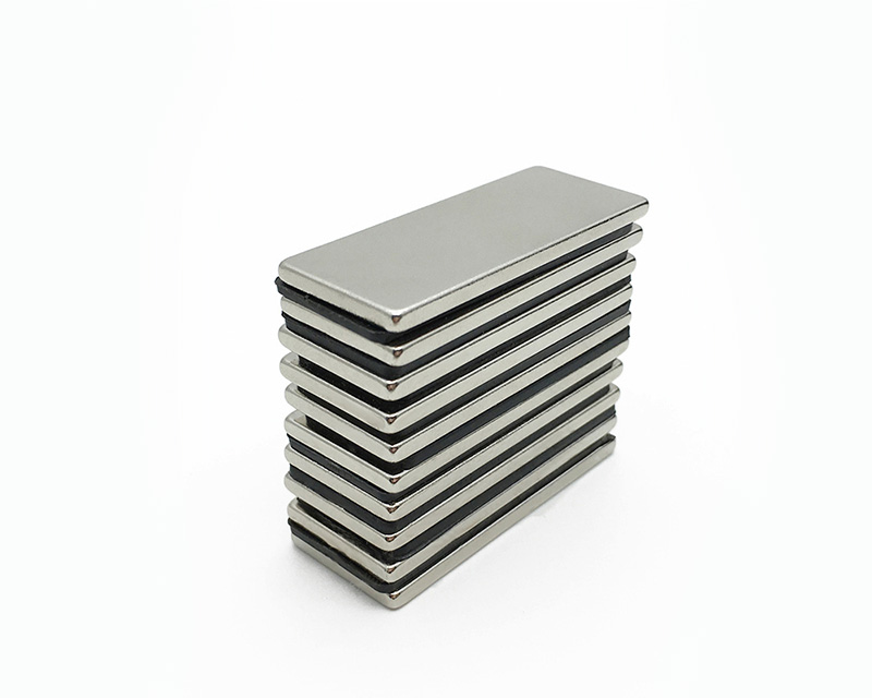 厂家直供 异形钕铁硼 钕铁硼磁铁5MM 钕铁硼现货 强力磁铁 方形