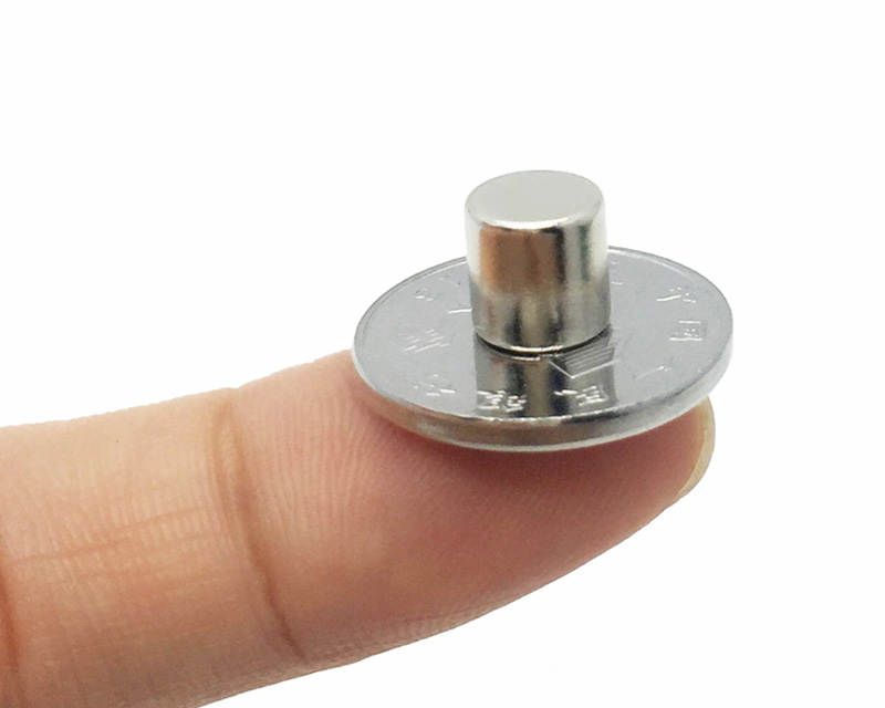 磁铁厂家直销钕铁硼圆形强力磁铁 方形强磁磁铁片 圆柱形强力磁钢