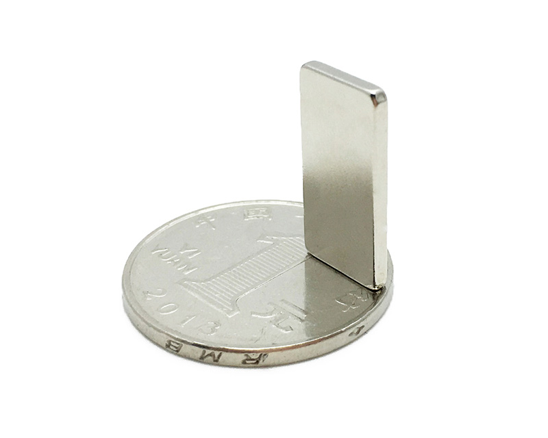 专业定制稀土永磁钕铁硼N52强力磁铁【工具手腕套专用方块磁钢】