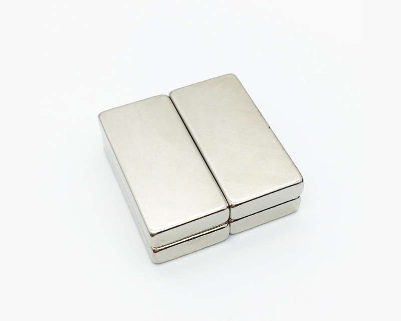 长方形磁铁40x10x2mm 薄片强磁磁条 方块磁钢 DIY墙板贴画吸铁石